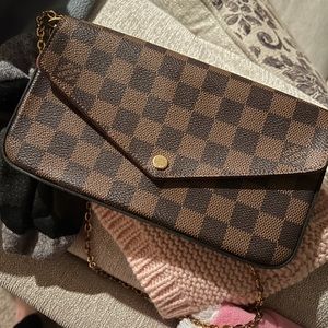 Louis Vuitton Felicie Pochette in Damier Ebene